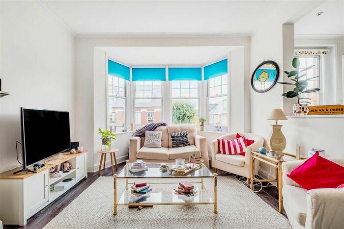 1 Bedroom Flat To Rent In Upper Richmond Road West, East Sheen, SW14