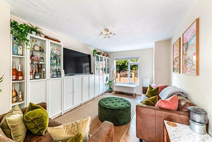 3 Bedroom Semi-Detached House For Sale In Sutton Close, Locking Castle - Superb Updated Home, BS22