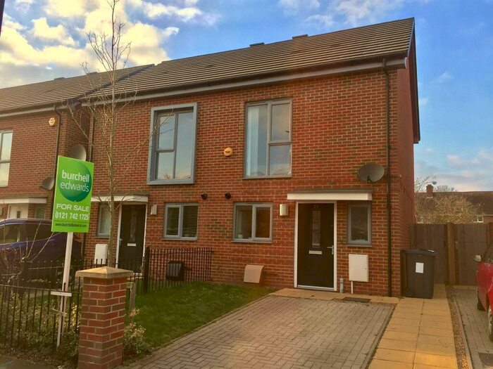 2 Bedroom House To Rent In Platt Brook Way, Birmingham, B26