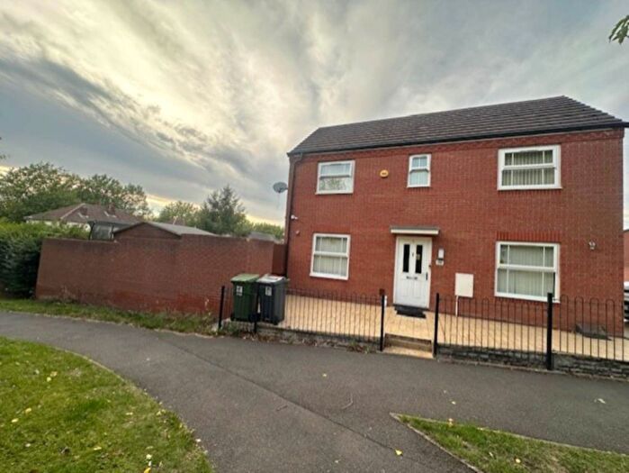3 Bedroom End Of Terrace House To Rent In Greenock Crescent, Wolverhampton, WV4