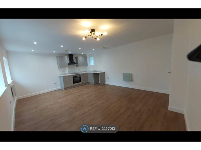 1 Bedroom Flat To Rent In Stephen House, Knottingley, WF11
