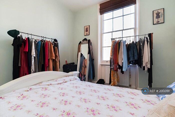 1 Bedroom Flat To Rent In Richmond Road, London, E8