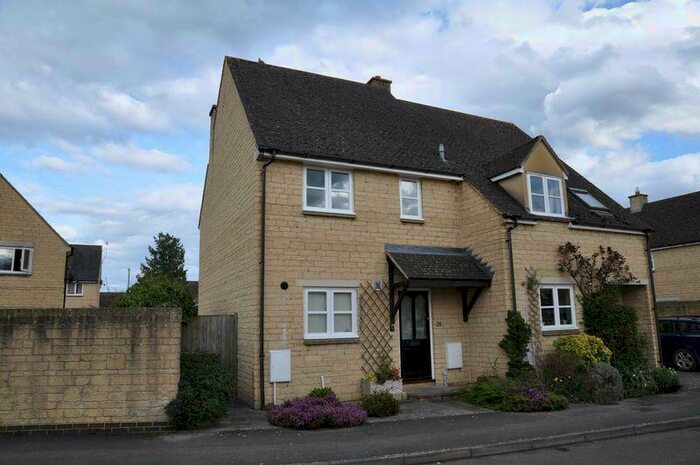 3 Bedroom Semi-Detached House To Rent In Pembroke Place, Bampton, Oxfordshire, OX18