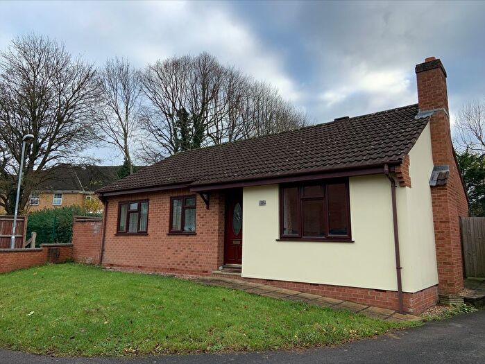 3 Bedroom Bungalow To Rent In Bishopslea Close, Wells, BA5