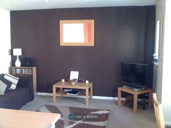 1 Bedroom Flat To Rent In Neville Street, Cardiff, CF11