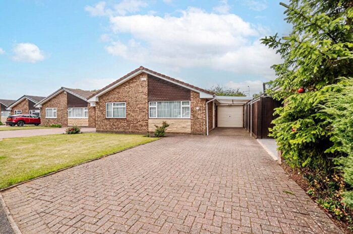 3 Bedroom Bungalow For Sale In Windmill Hill Drive, Bletchley, MK3