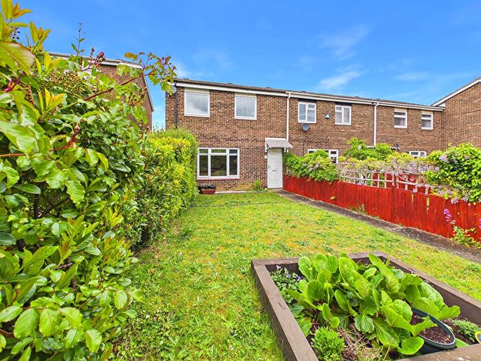 3 Bedroom End Of Terrace House For Sale In Knights Close, Eaton Socon, St. Neots, PE19