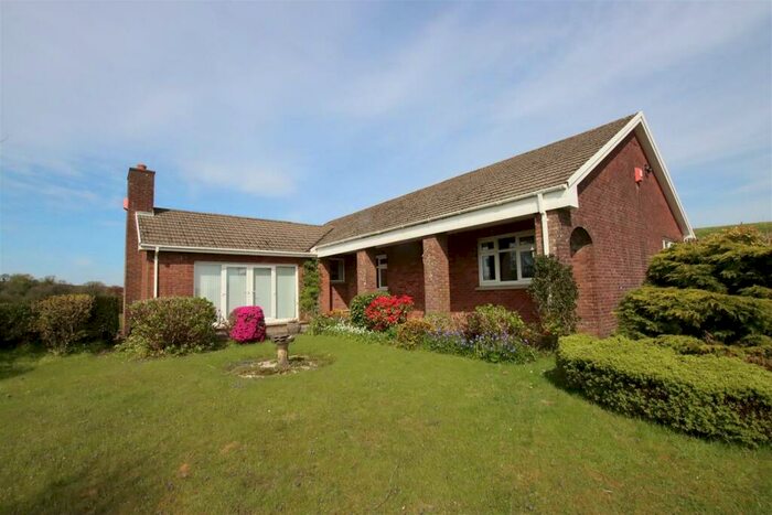 3 Bedroom Detached Bungalow For Sale In Muddiford, Barnstaple, EX31