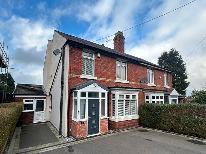 3 Bedroom Semi Detached House For Sale In Vale Street, Upper Gornal, DY3