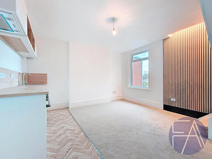 1 Bedroom Duplex To Rent In Forest Road, Southport, PR8