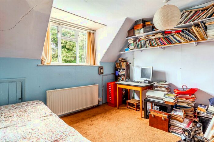 3 Bedroom Detached House For Sale In Woodcock Hill, Berkhamsted, Hertfordshire, HP4