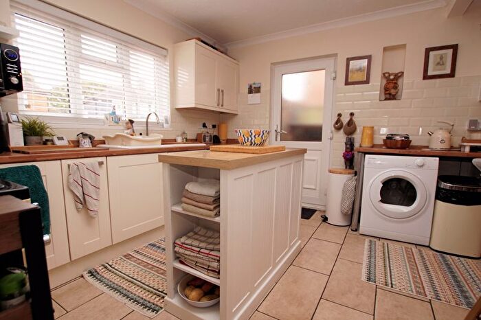 3 Bedroom End Of Terrace House For Sale In Pettycot Crescent, Gosport, PO13