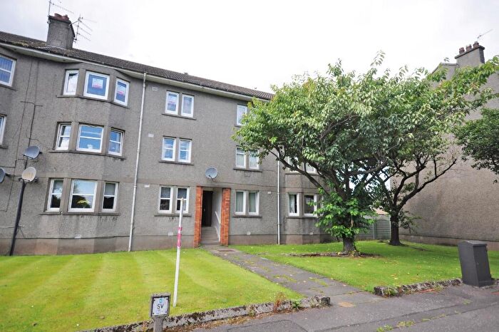 2 Bedroom Flat To Rent In Eastfield Crescent, Dumbarton, West Dunbartonshire, G82