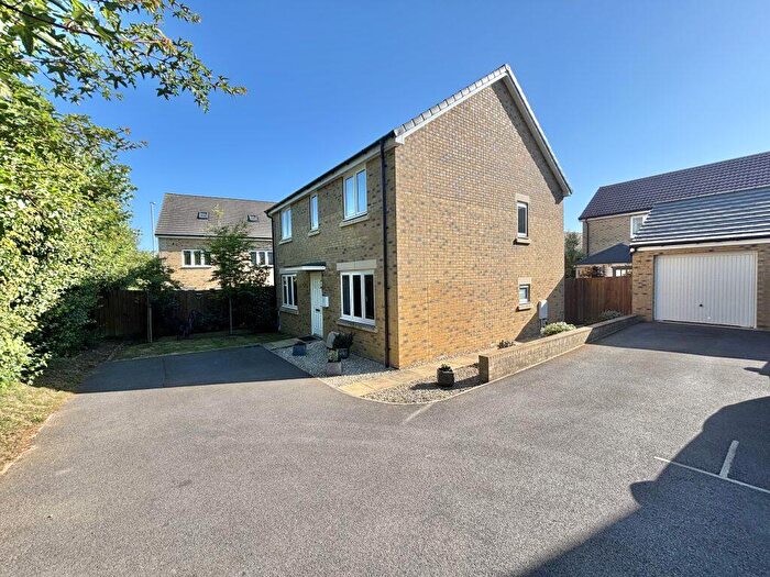 4 Bedroom Detached House For Sale In Woodpecker Close, Yeovil, Somerset, BA22