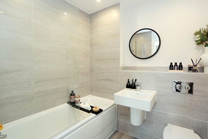 3 Bedroom Detached House For Sale In Park Road, Hellingly, BN27