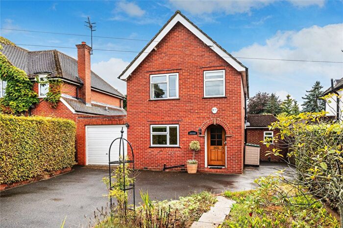 3 Bedroom Country House For Sale In Sweetwater Lane, Shamley Green, Guildford, Surrey, GU5