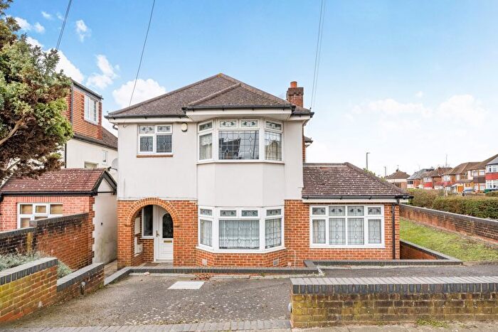 4 Bedroom Detached House For Sale In Norrys Road, Barnet, EN4
