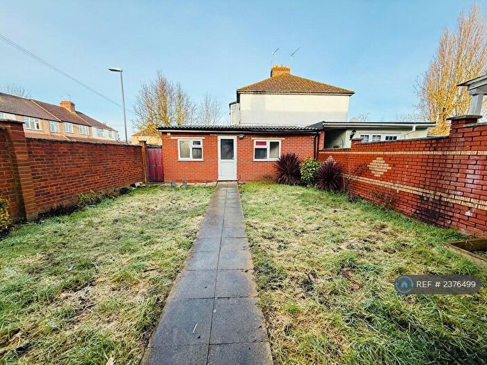 5 Bedroom End Of Terrace House To Rent In Athelstone Road, Harrow, HA3