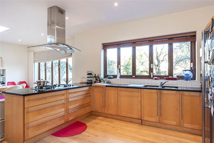 5 Bedroom Detached House To Rent In Mortlake Road, Kew, Richmond, Surrey, TW9