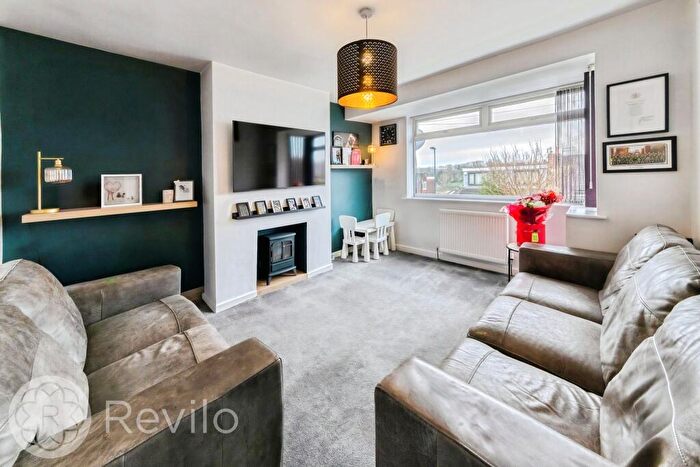 2 Bedroom Bungalow For Sale In Cheviots Road, Shaw, OL2