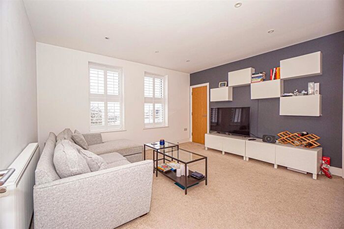 2 Bedroom Flat For Sale In Charles Road, St. Leonards-On-Sea, TN38