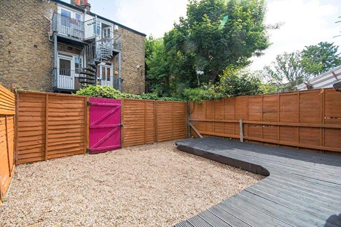 3 Bedroom Terraced House To Rent In Cato Road, London, SW4