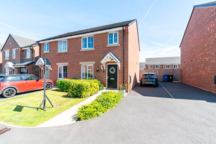 3 Bedroom Semi Detached House For Sale In High Grove Park, Burscough, L40