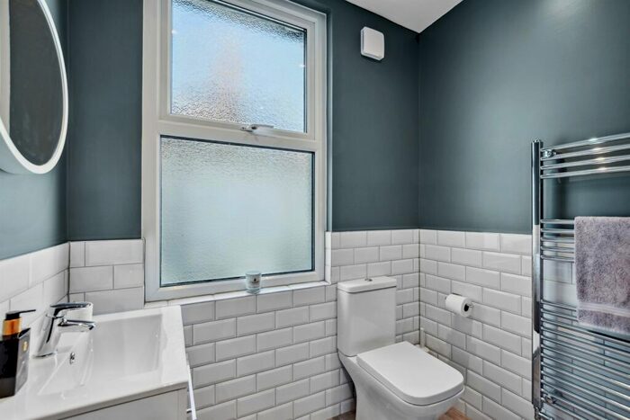 1 Bedroom Terraced House To Rent In Bedroom Terraced House In Southend On Sea, SS1