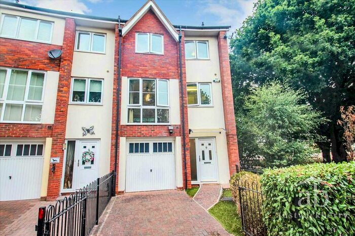 3 Bedroom End Of Terrace House To Rent In Audley Grove, Rushmere St. Andrew, Ipswich, IP4