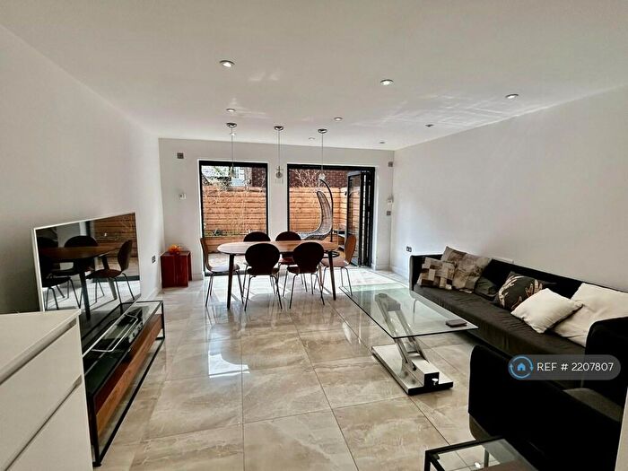 4 Bedroom Terraced House To Rent In Netley Street, London, NW1
