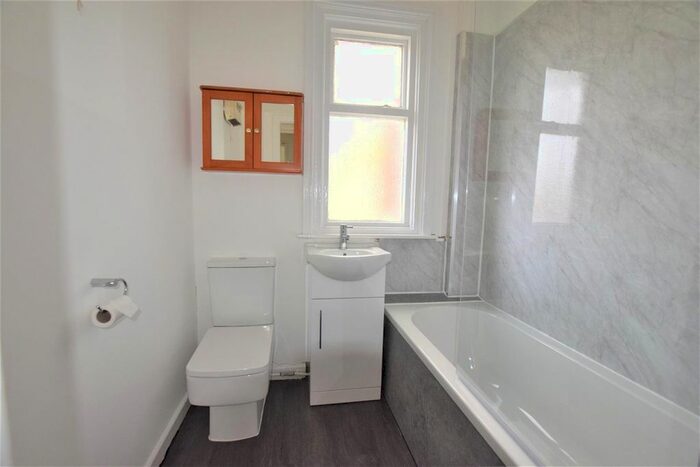 1 Bedroom Flat To Rent In Wellington Road North, Stockport, SK4
