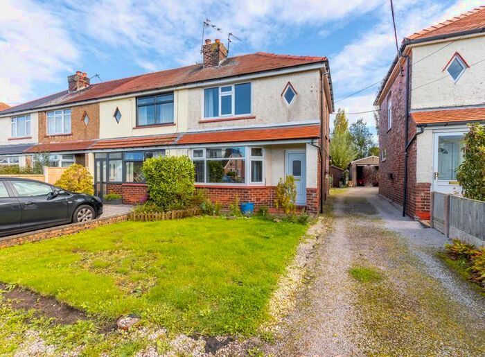 3 Bedroom End Of Terrace House For Sale In New Lane, Burscough, Ormskirk L40