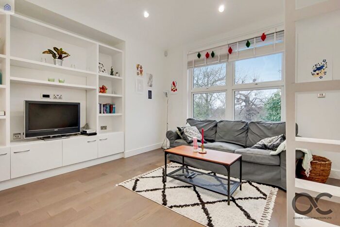 3 Bedroom Maisonette To Rent In Grove Avenue, London, N3