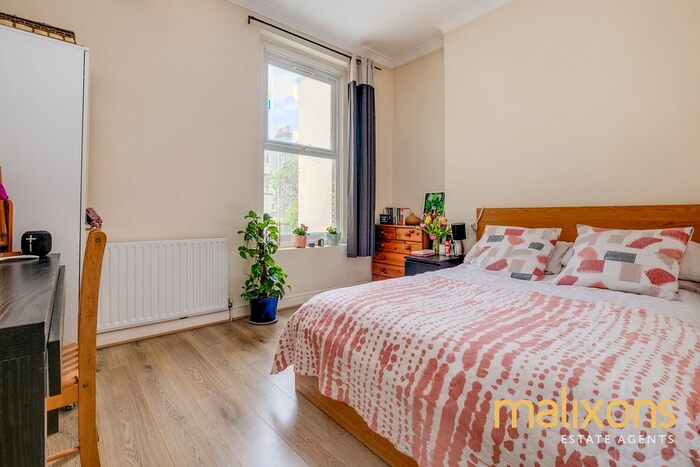 2 Bedroom Flat To Rent In Medora Road, London, SW2