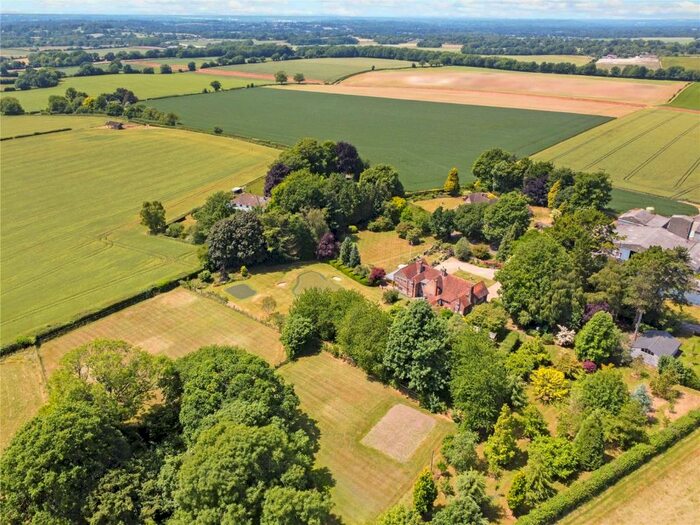 6 Bedroom Detached House For Sale In Street End, Upham, Hampshire, SO32