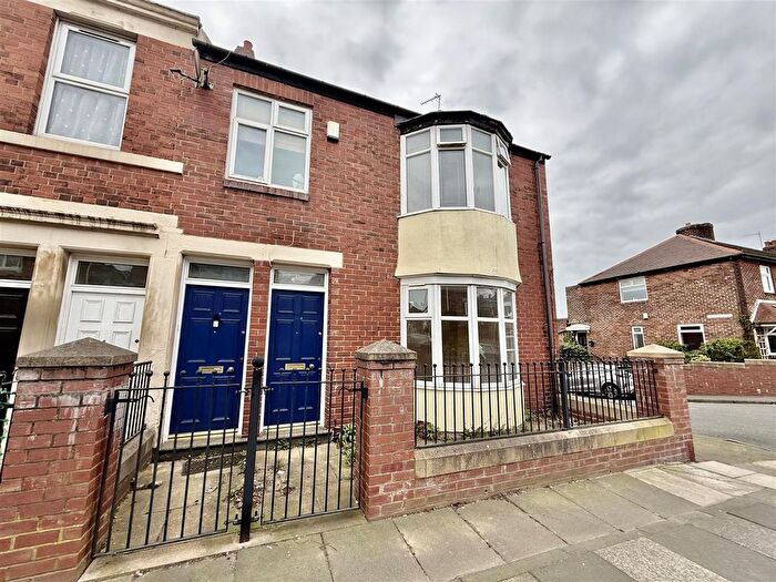 2 Bedroom Flat To Rent In Saltwell Road, Gateshead, NE8