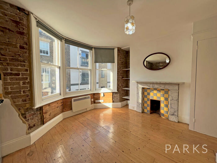 Studio To Rent In Middle Street, Brighton, BN1