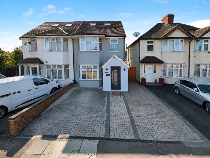 2 Bedroom Duplex For Sale In Camrose Avenue, Edgware, HA8