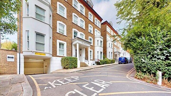 3 Bedroom Flat For Sale In - Belsize Avenue, Belsize Park, NW3