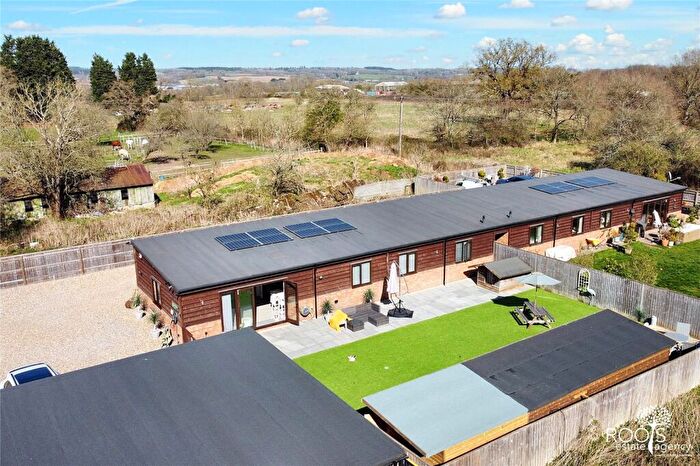 2 Bedroom Bungalow For Sale In Coombe Barn, Crookham Common, Thatcham, Berkshire, RG19