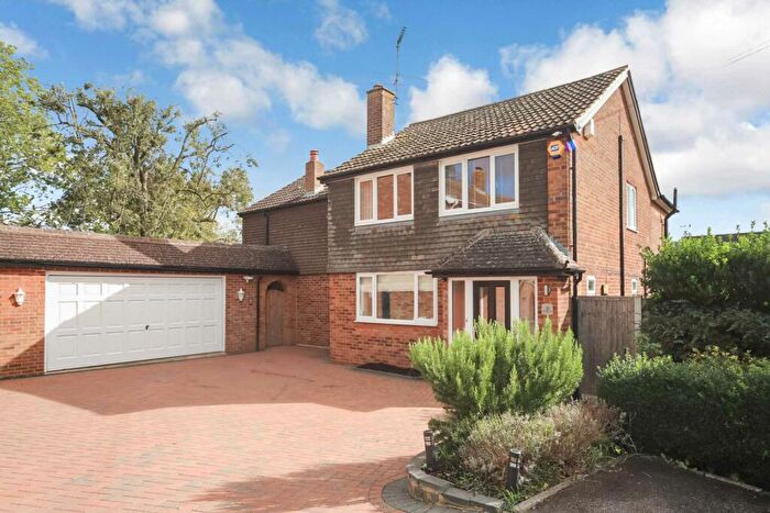 4 Bedroom Detached House For Sale In Cheddington, LU7