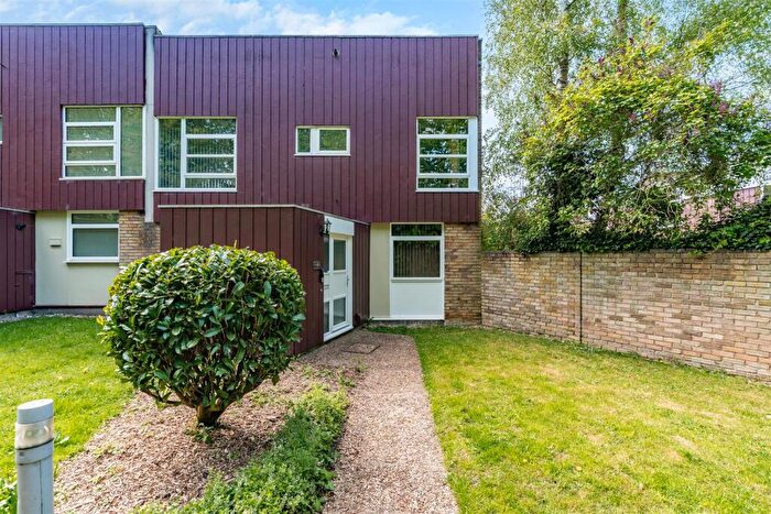 3 Bedroom End Of Terrace House For Sale In Knights Croft, New Ash Green, DA3