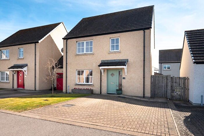 3 Bedroom Link Detached House For Sale In Fraser Avenue, Dornoch, Sutherland, IV25