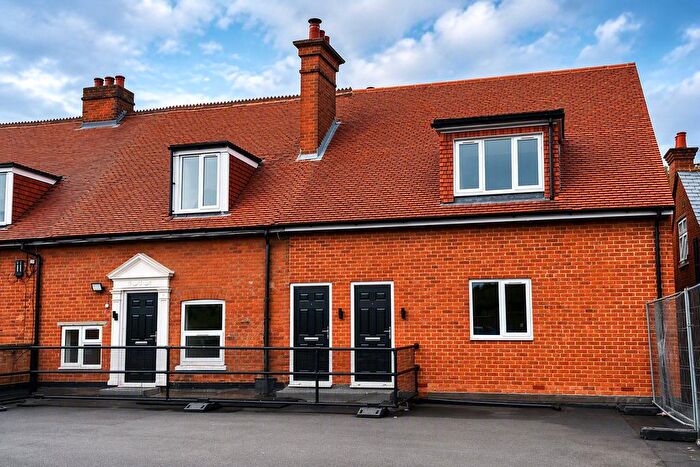 1 Bedroom Flat For Sale In Fleet Road, Fleet, Hampshire, GU51