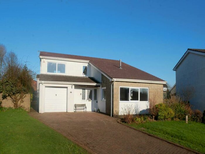 4 Bedroom Detached House To Rent In Parkfields, , Pen-y-fai, CF31
