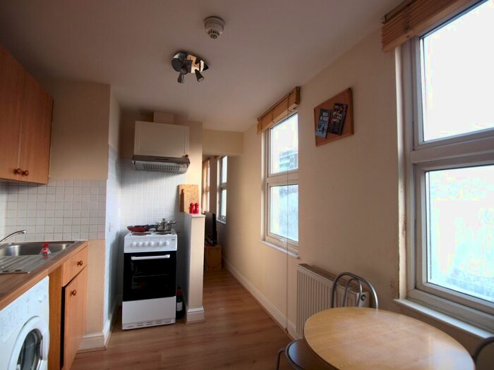 1 Bedroom Flat To Rent In Plender Street, Camden, NW1