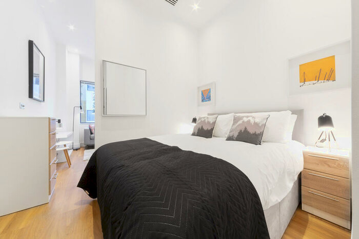 Apartment To Rent In Atria House, Bath Road, Slough, SL1