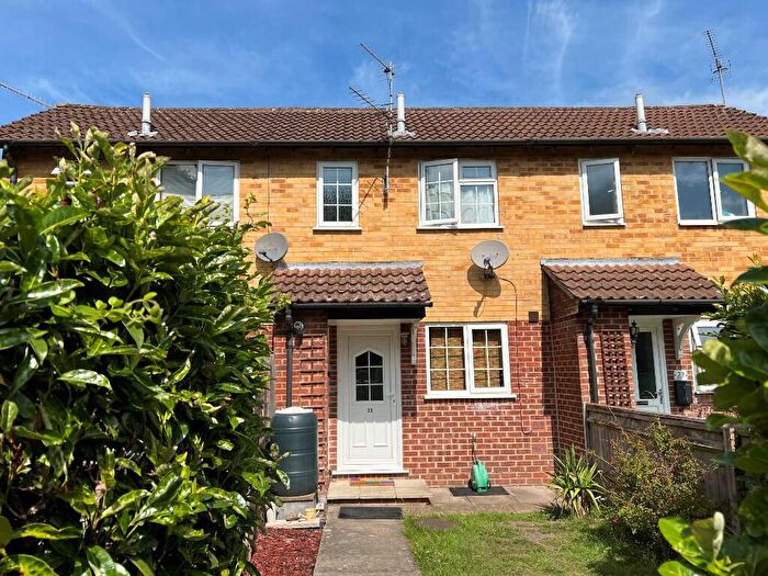 2 Bedroom House For Sale In Evergreen Close, SO40