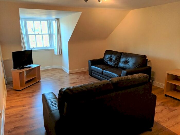 2 Bedroom Flat To Rent In King Street, City Centre, Aberdeen, AB24