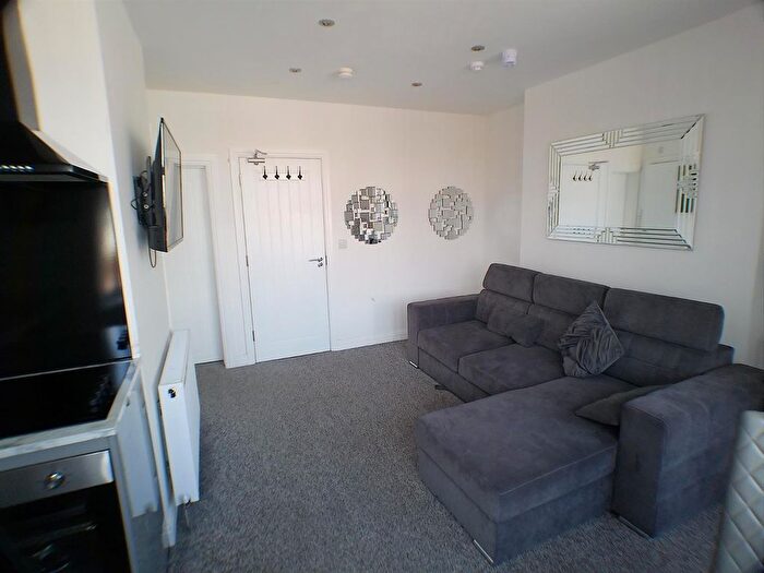 1 Bedroom Flat To Rent In Mersey Road, Blackpool, FY4